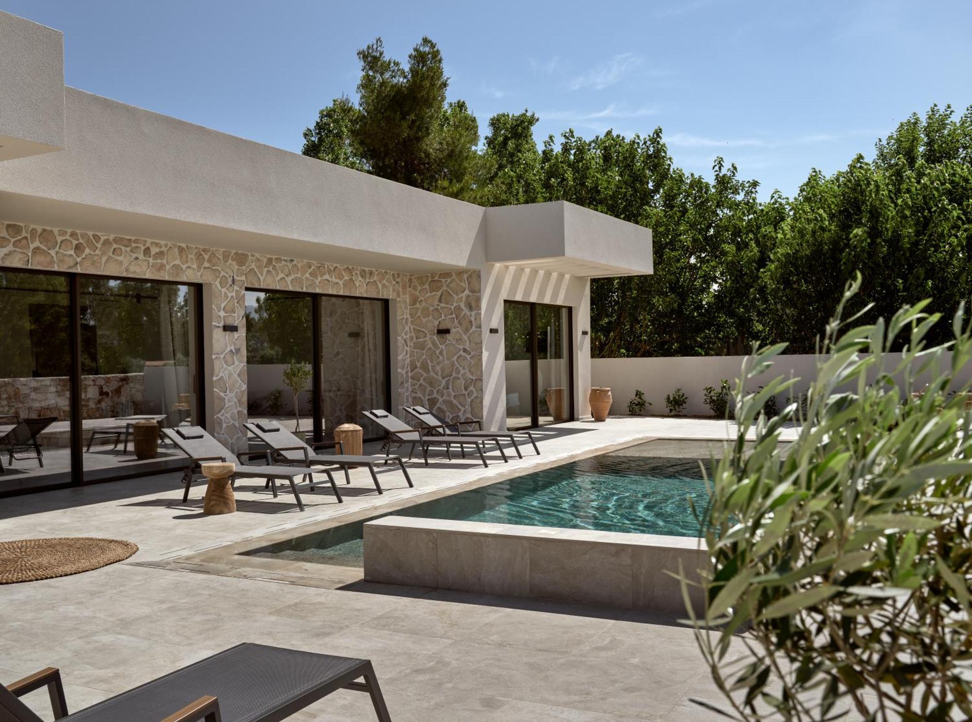 Onore Villa, Featuring Heated Pool, By Thinkvilla * Gaitani